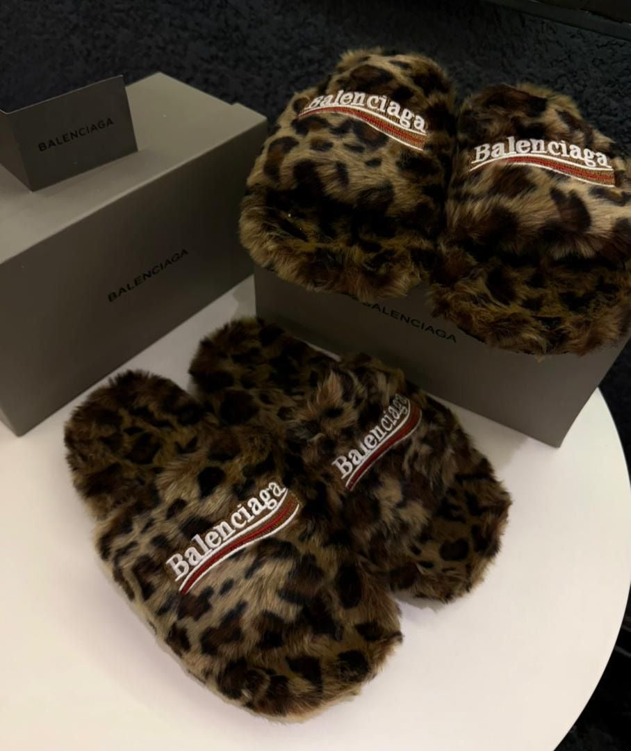 Balenciaga Slides