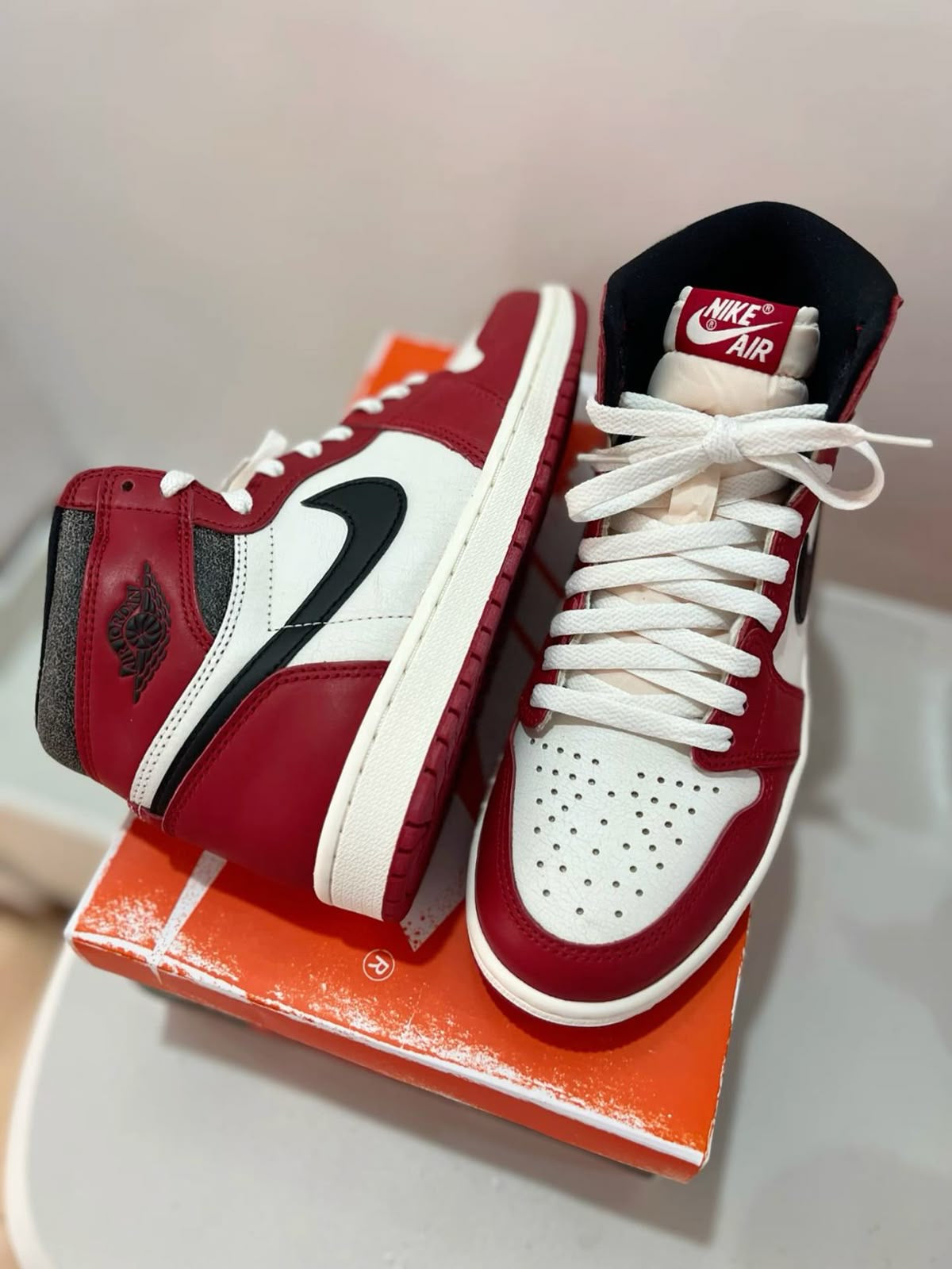 AIR JORDAN 1’s