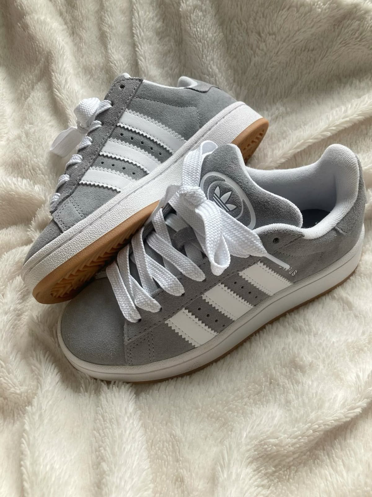 Adidas campus