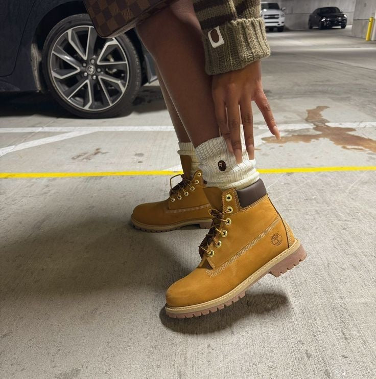 TIMBERLAND BOOTS