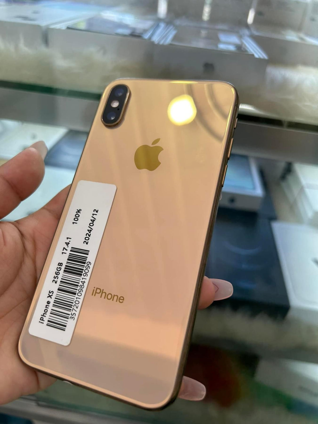 iPhone XS (64GB/128GB) & 256GB when available