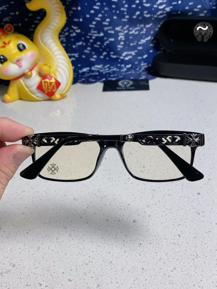 Chrome heart glasses - black  & black badges