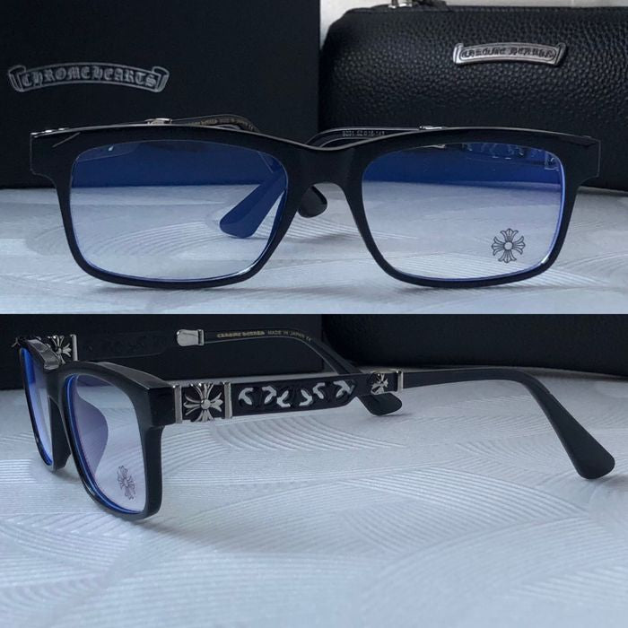 Chrome heart glasses - black  & black badges