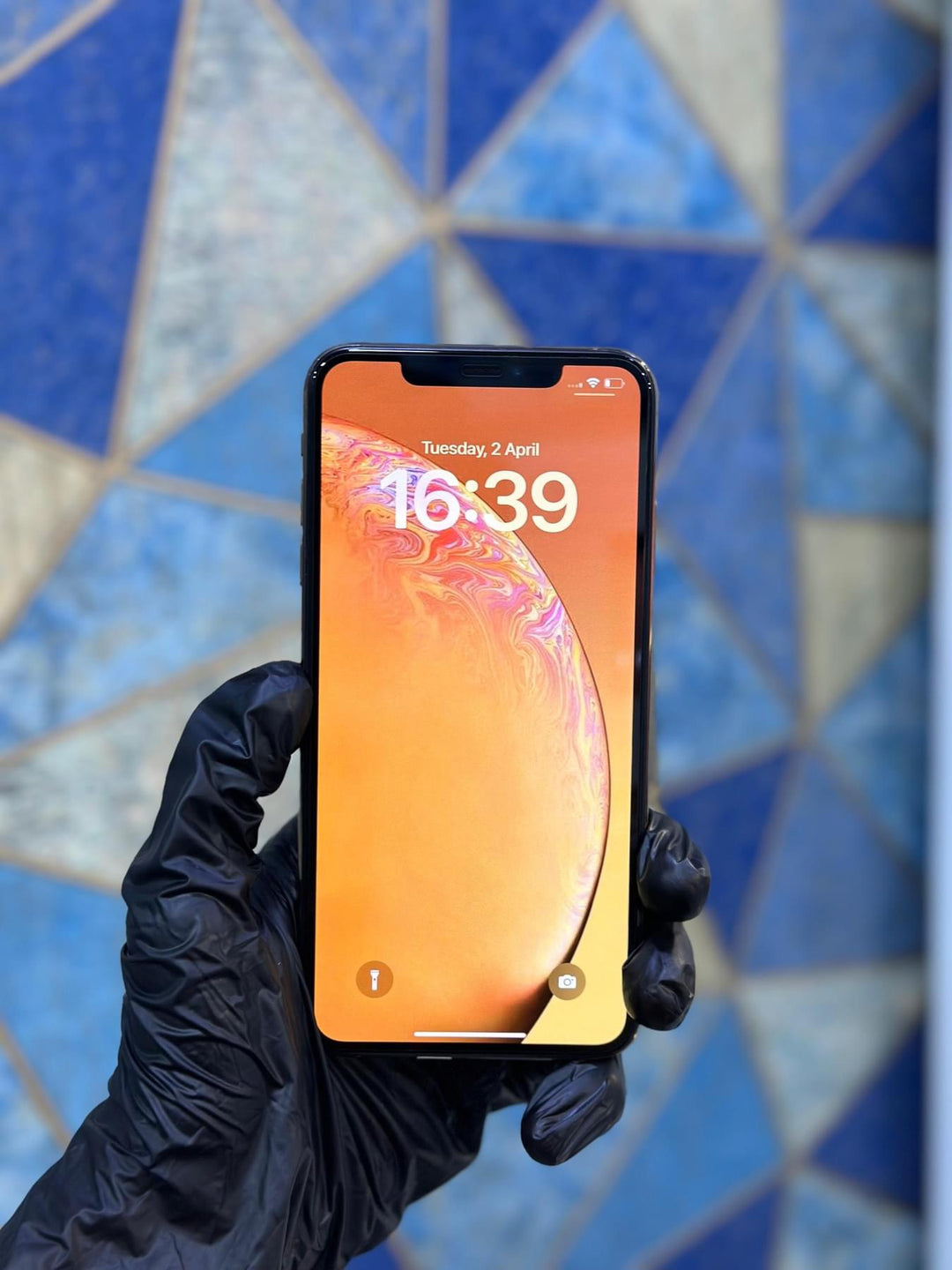 iPhone XS MAX (64GB/128GB) & 256GB when available