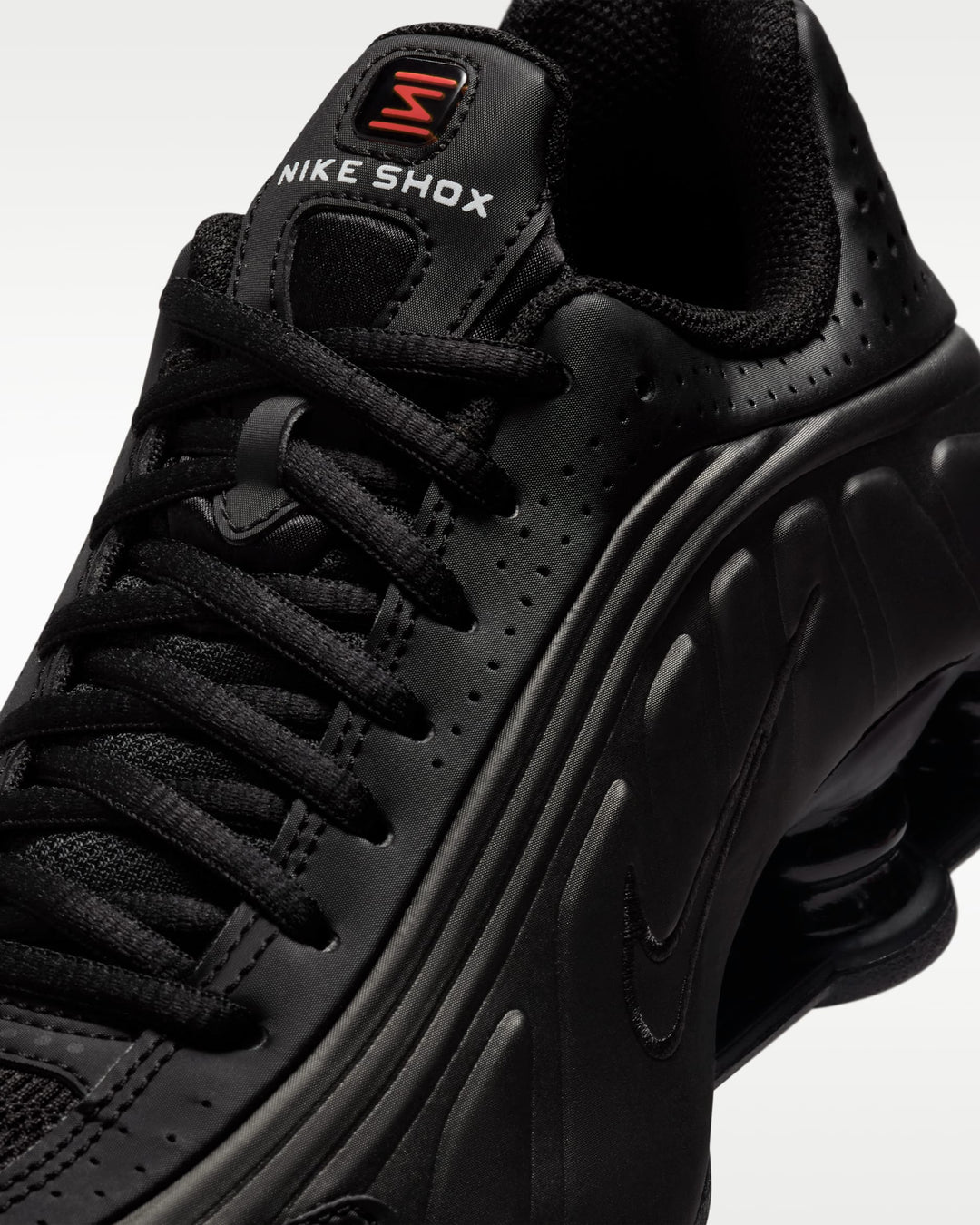 Nike Shox R4