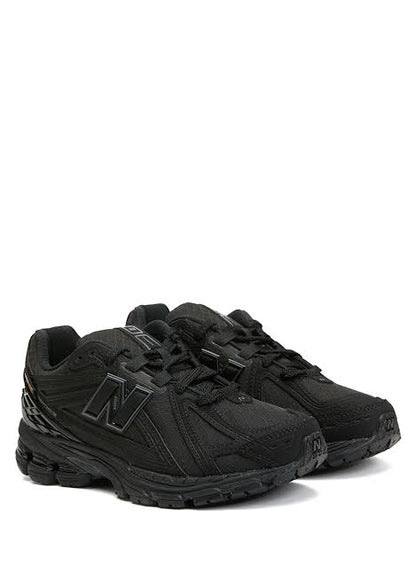 New balance 1906 shoes - black fULLY BOXED