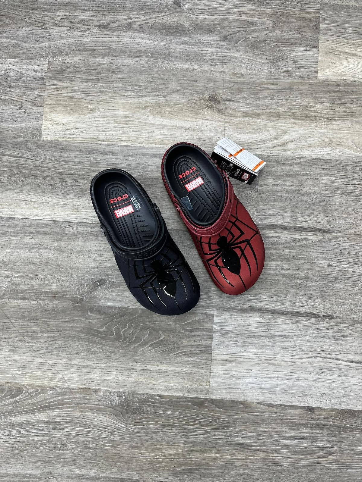 spider classic crocs black