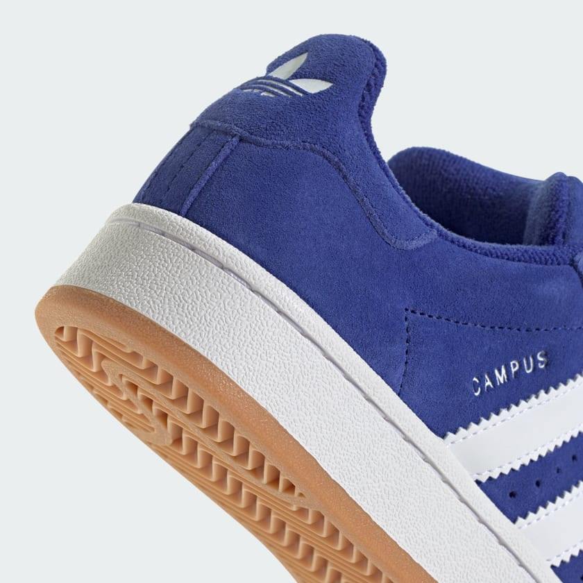 A Y2K-INSPIRED TAKE ON THE CLASSIC CAMPUS SNEAKERS