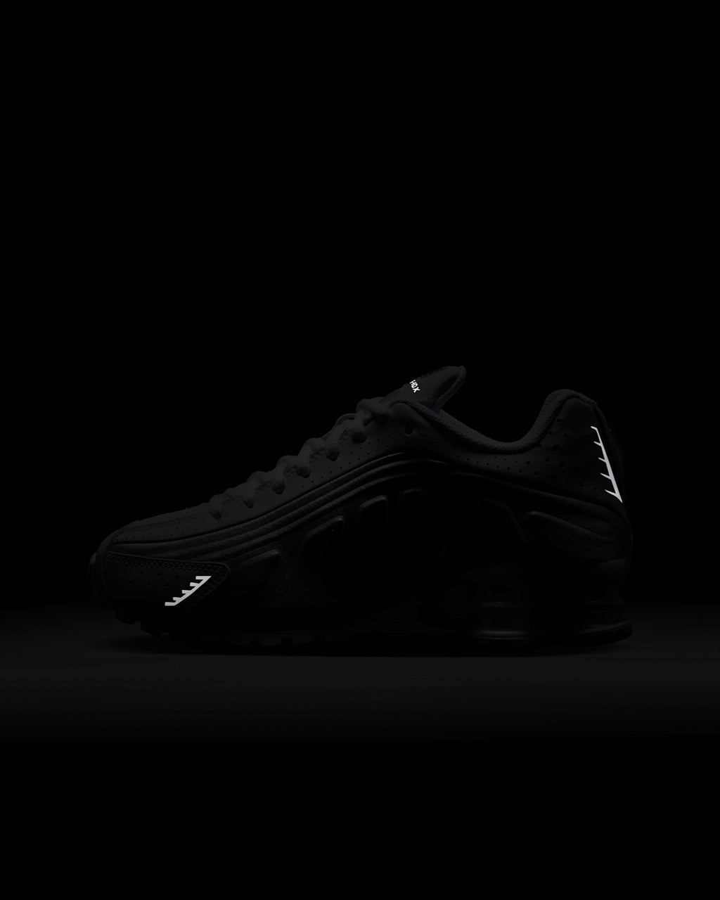 Nike Shox R4