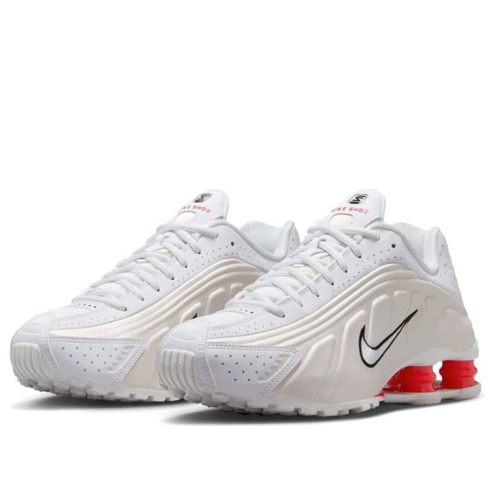NIKE SHOX R4 'PHANTOM & PICANTE RED' SNEAKER