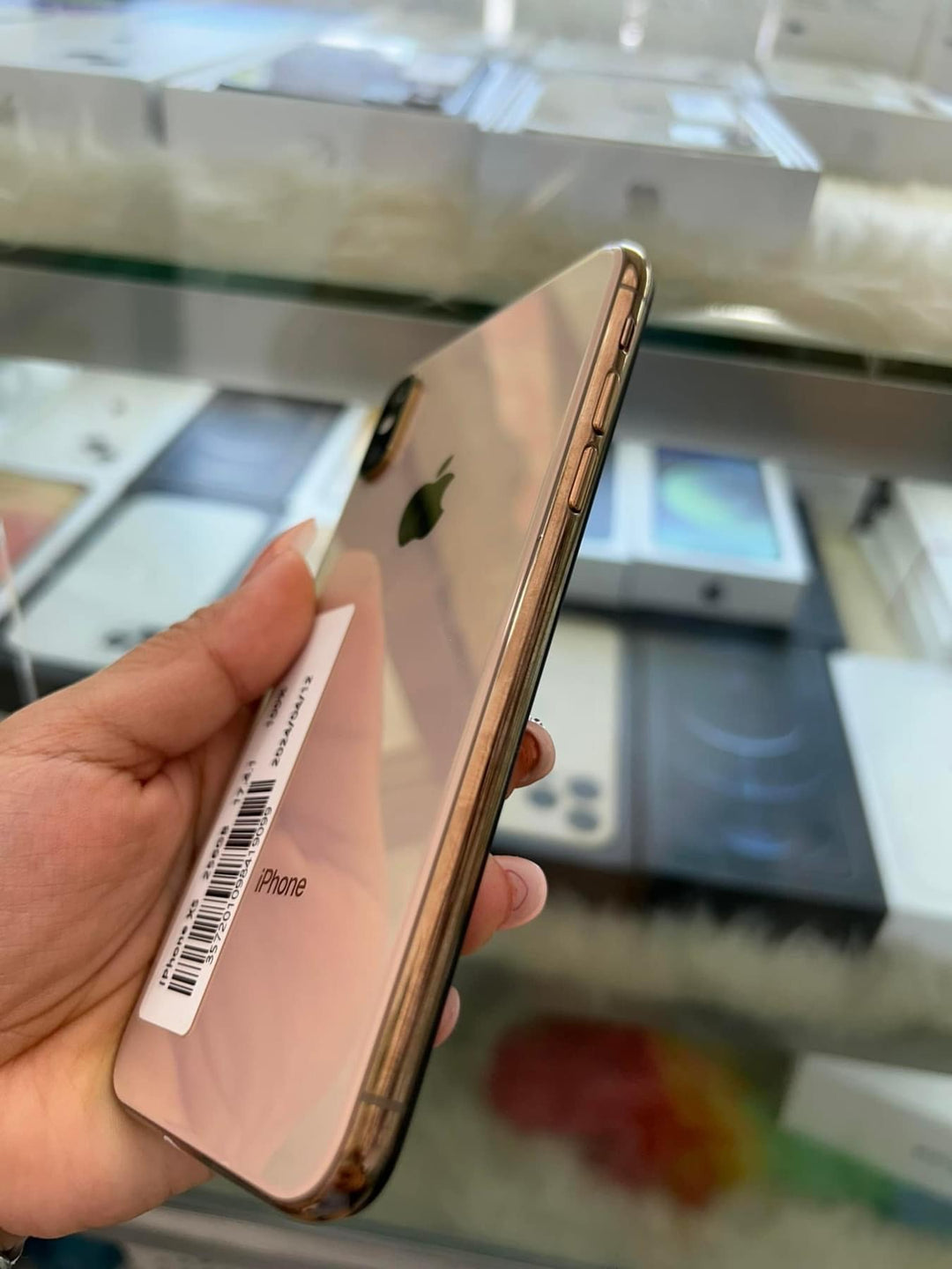 iPhone XS (64GB/128GB) & 256GB when available