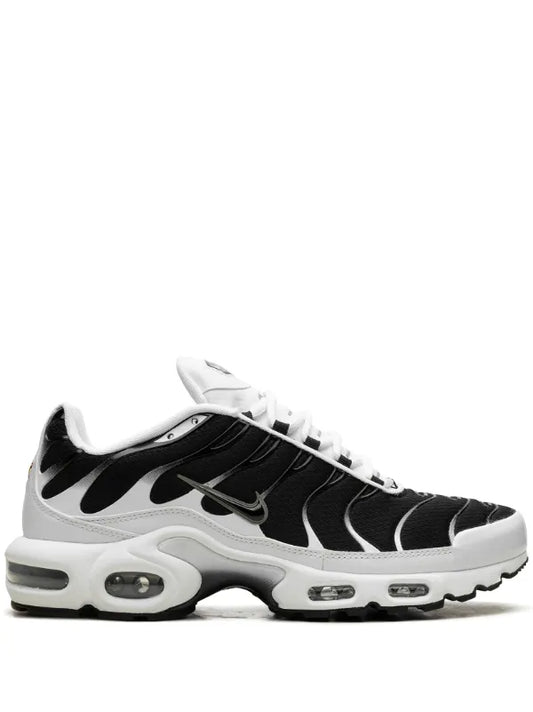 Nike Air Max Plus "Black / White"