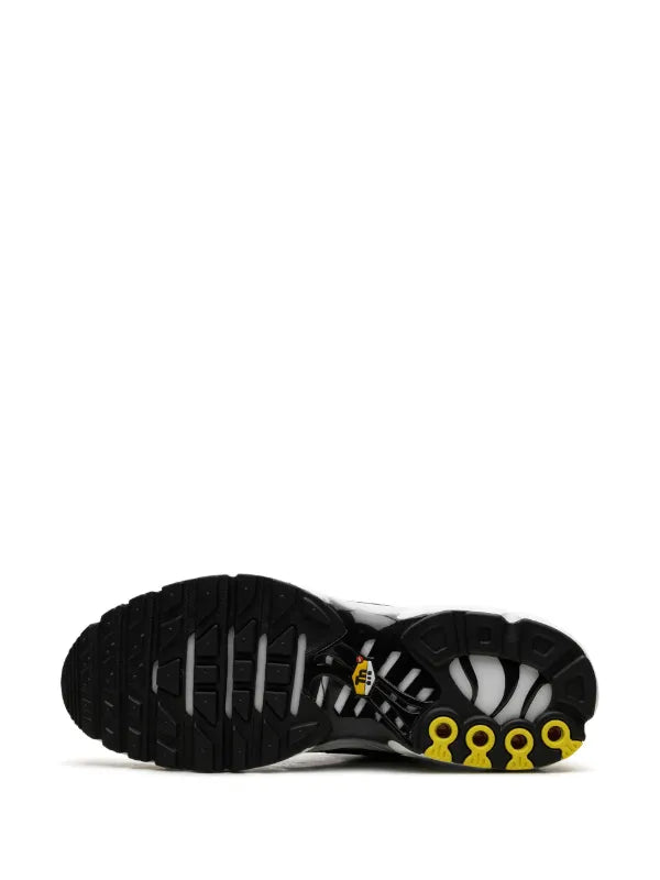 Nike Air Max Plus "Black / White"