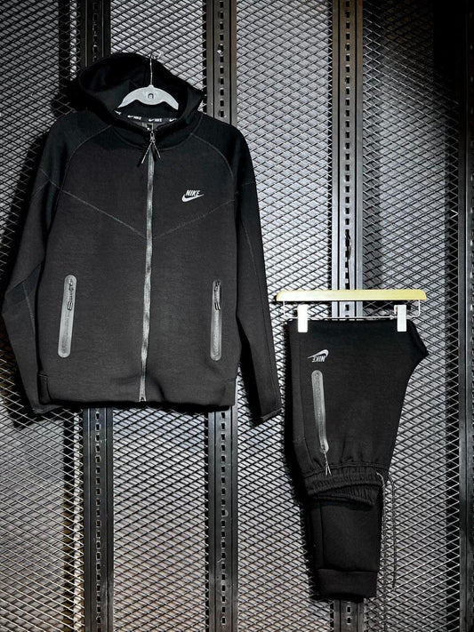 Nike Tech Fleece "black"